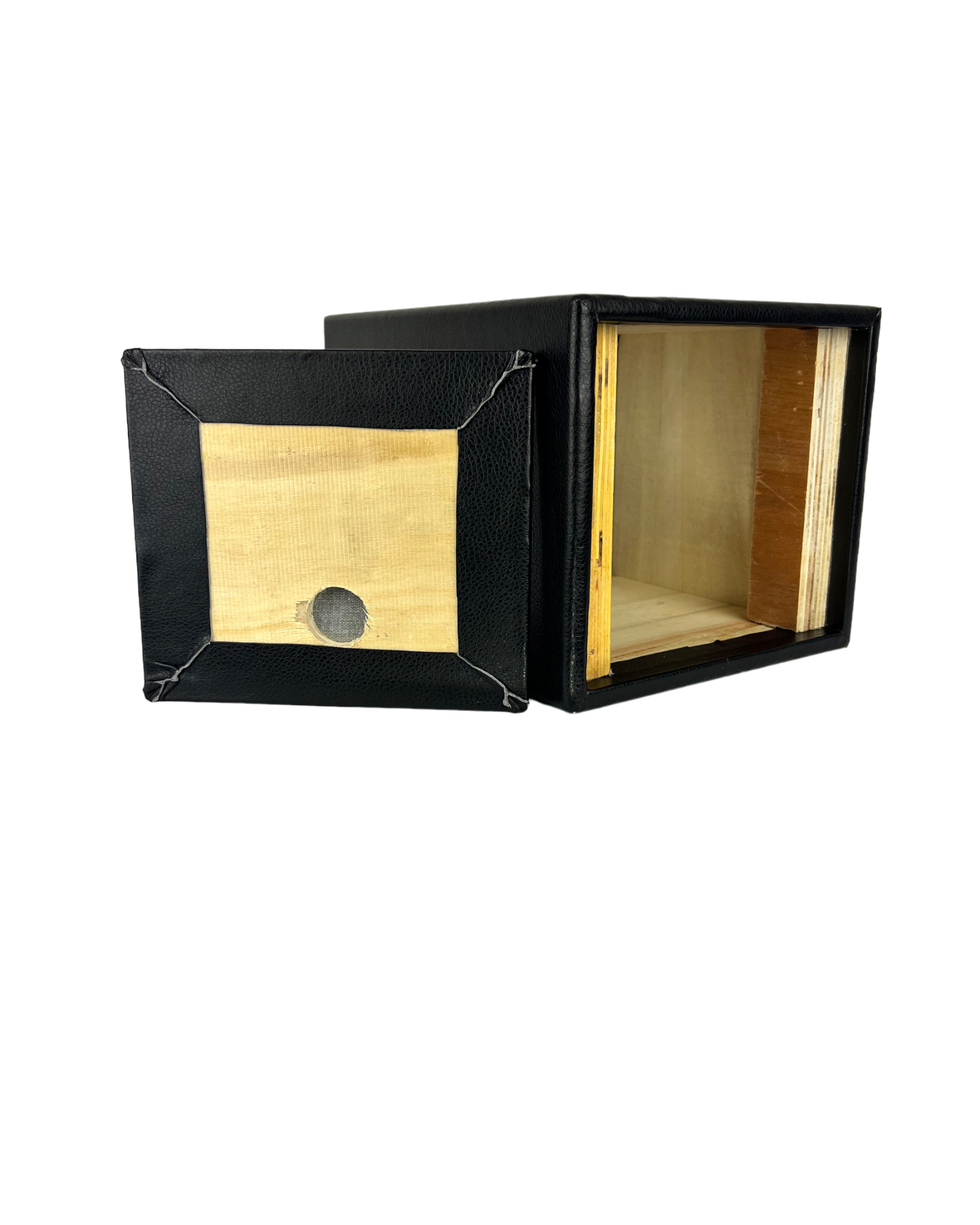 Single Radio Box Radio Box, 1 Radio, 5 Equalizers (Empty) – Chuchero Express